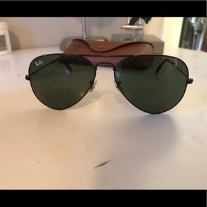All black aviator ray bans